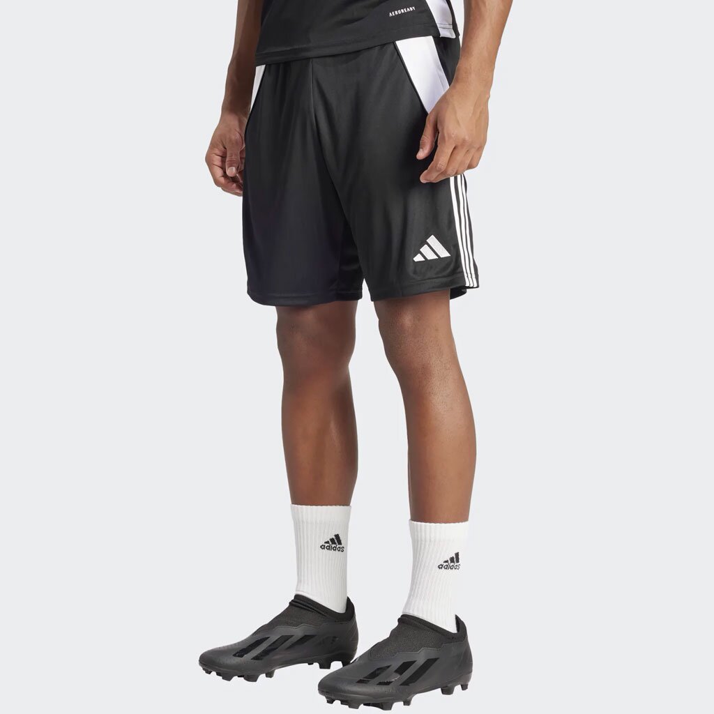 adidas Tiro 24 Training Short als kurze Teamsport Short