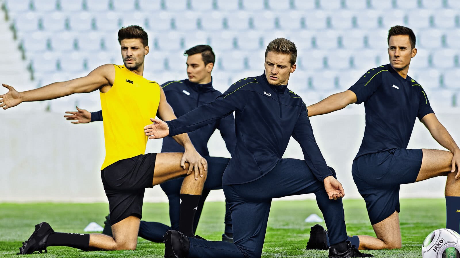 Die Jako Classico Sportbekleidung mit Trainingsanzüge oder Short für dich und dein Team bis 2025